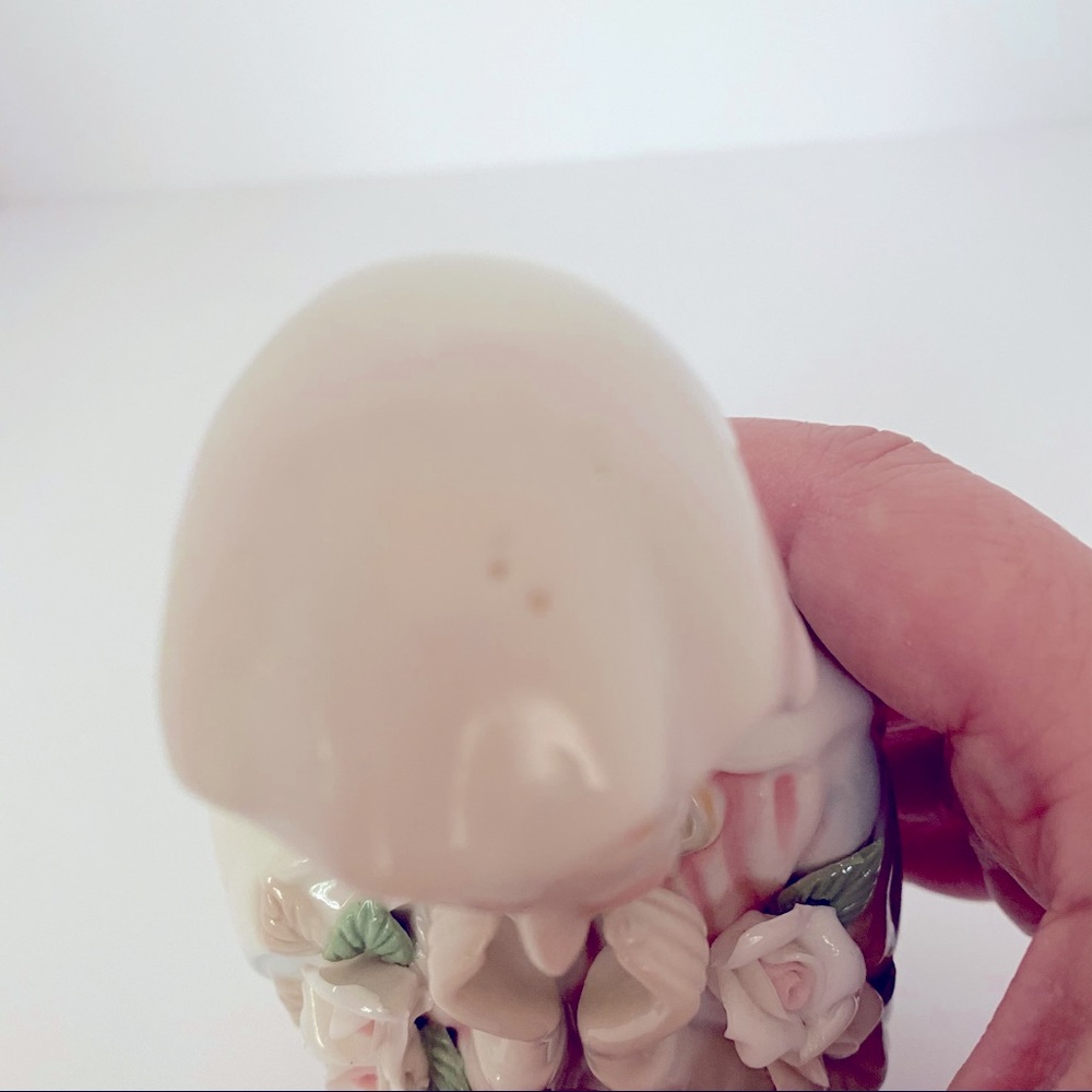 Mary Figurine - Picture 8 of 9